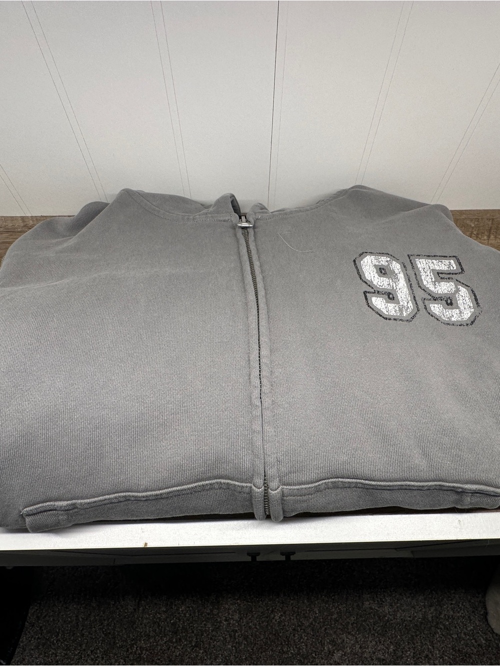 H&M Men's Light Gray Zip-Up Sweater with '95' Patch
